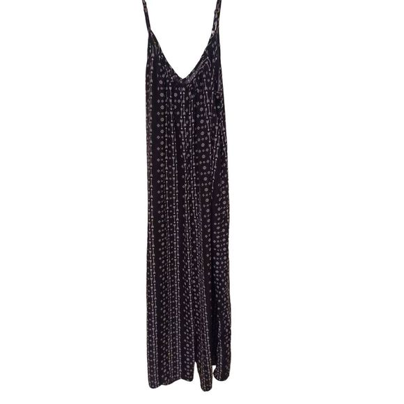 Boutique Pants - Boutique Jumpsuit/Romper Color Black/White Size Large